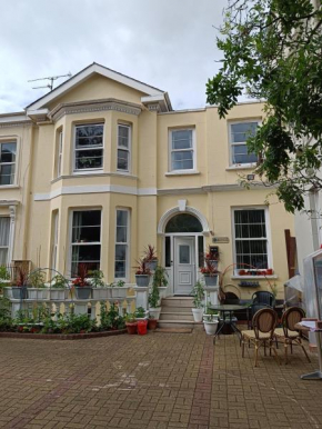 Mayville House Flat